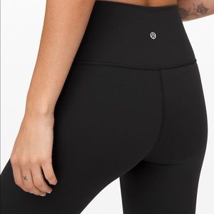 Lululemon: Wonder Under High Rise Leggings